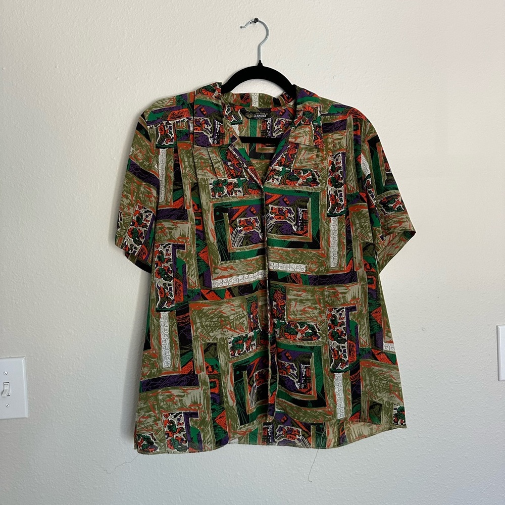 Geo print multi color top